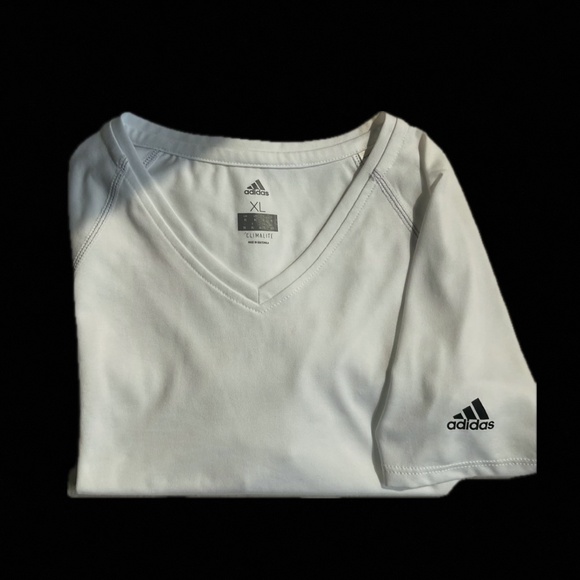 Adidas Climalite Short Sleeve Minimal Logo White V-Neck T-Shirt adidas Tee XL - Picture 1 of 14